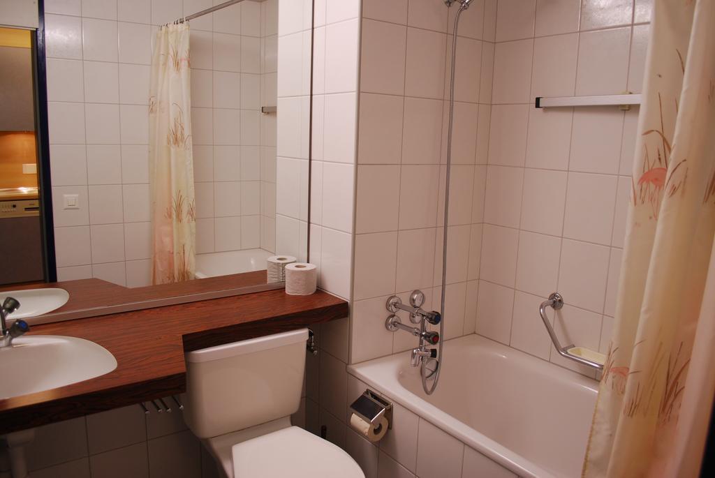 Apart Holidays - Haus Acletta Apartment Disentis